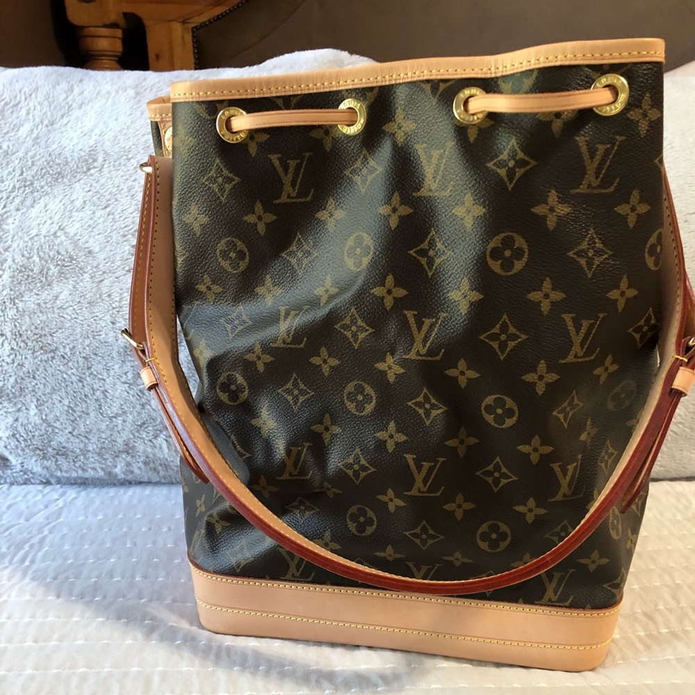 Louis Vuitton neo gm